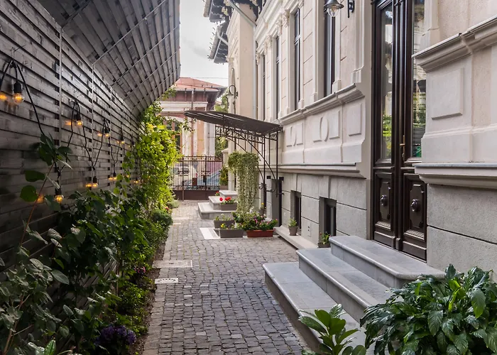 Lägenhetshotell Little Mansion Next To Parliament Palace Bukarest