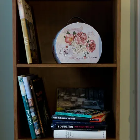 Little Mansion Next To Parliament Palace 4*