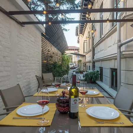 Good Living Aparthotel Bucharest
