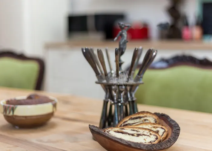 Little Mansion Next To Parliament Palace شقة فندقية 4*