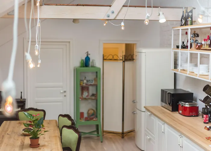 Little Mansion Next To Parliament Palace 4*