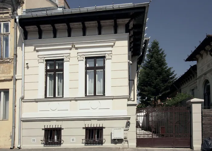 Little Mansion Next To Parliament Palace Апарт-готель Бухарест