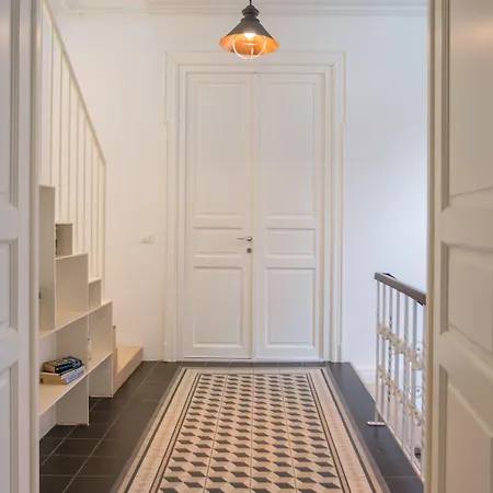 Little Mansion Next To Parliament Palace מלון דירות בוקרשט