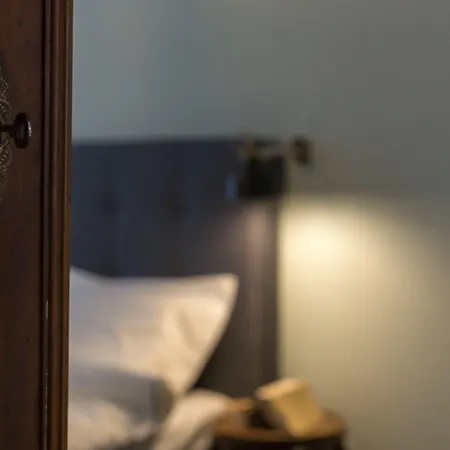 Little Mansion Next To Parliament Palace Aparthotel 4*