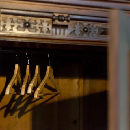 Little Mansion Next To Parliament Palace מלון דירות 4*