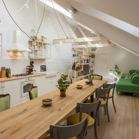 Little Mansion Next To Parliament Palace מלון דירות