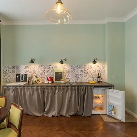 Little Mansion Next To Parliament Palace 4*