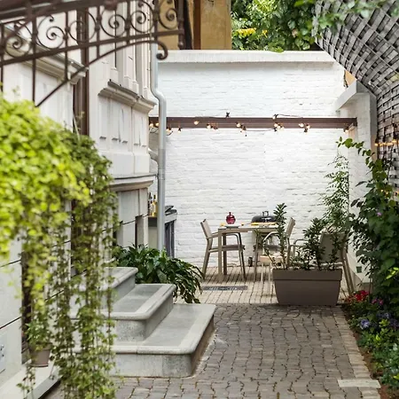 Little Mansion Next To Parliament Palace 3* Bucarest
