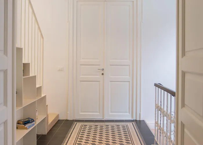 Little Mansion Next To Parliament Palace Апарт-готель Бухарест