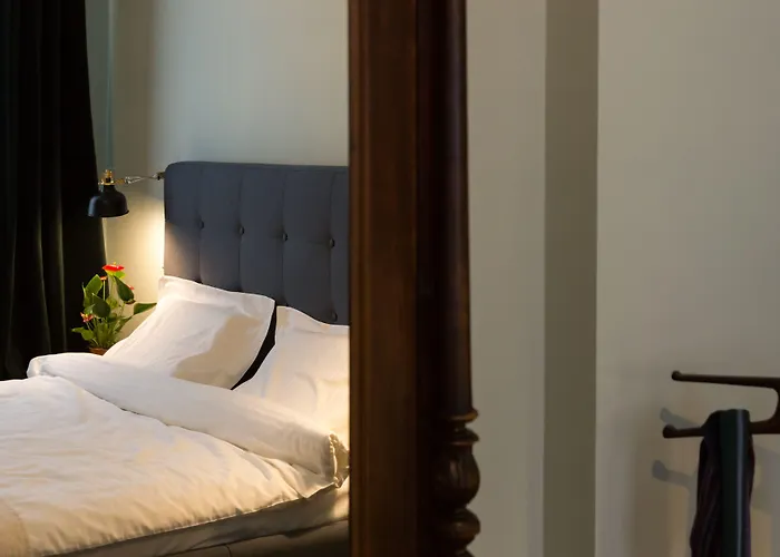 Апарт-готель Little Mansion Next To Parliament Palace 4*