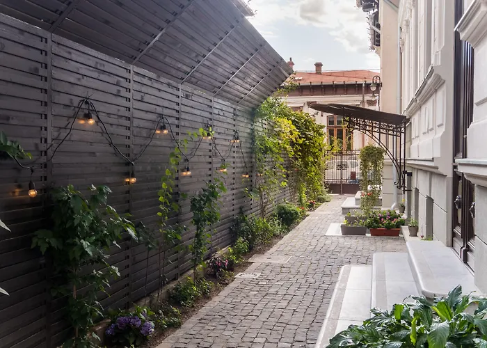 Little Mansion Next To Parliament Palace Апарт-готель Бухарест