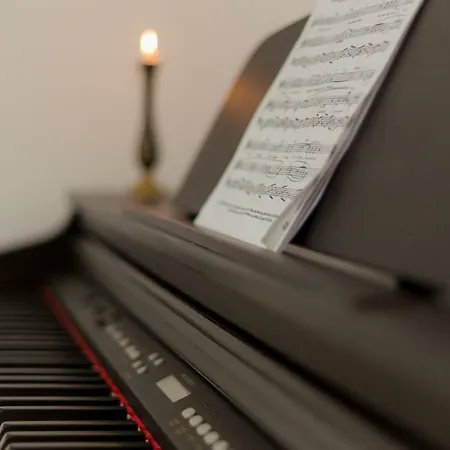 Little Mansion Next To Parliament Palace Apartmanhotel 4*