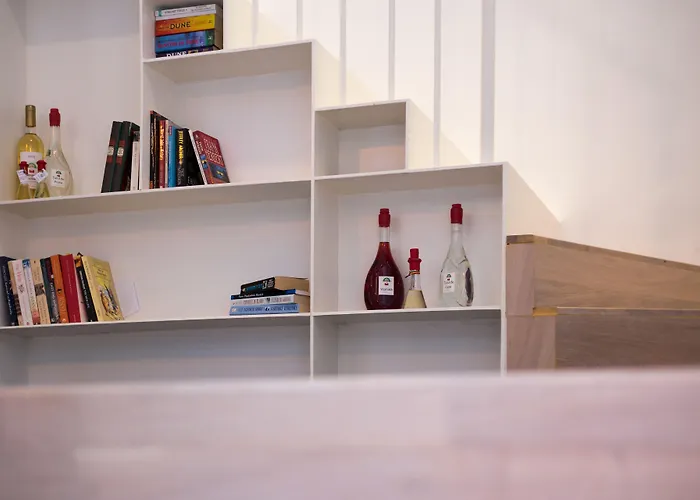 Little Mansion Next To Parliament Palace 4*